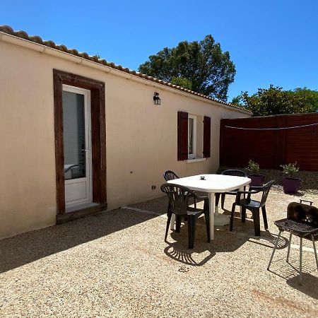 Maison *** Avec Cour 3Km Plage Et La Rochelle Saint-Vivien  Экстерьер фото